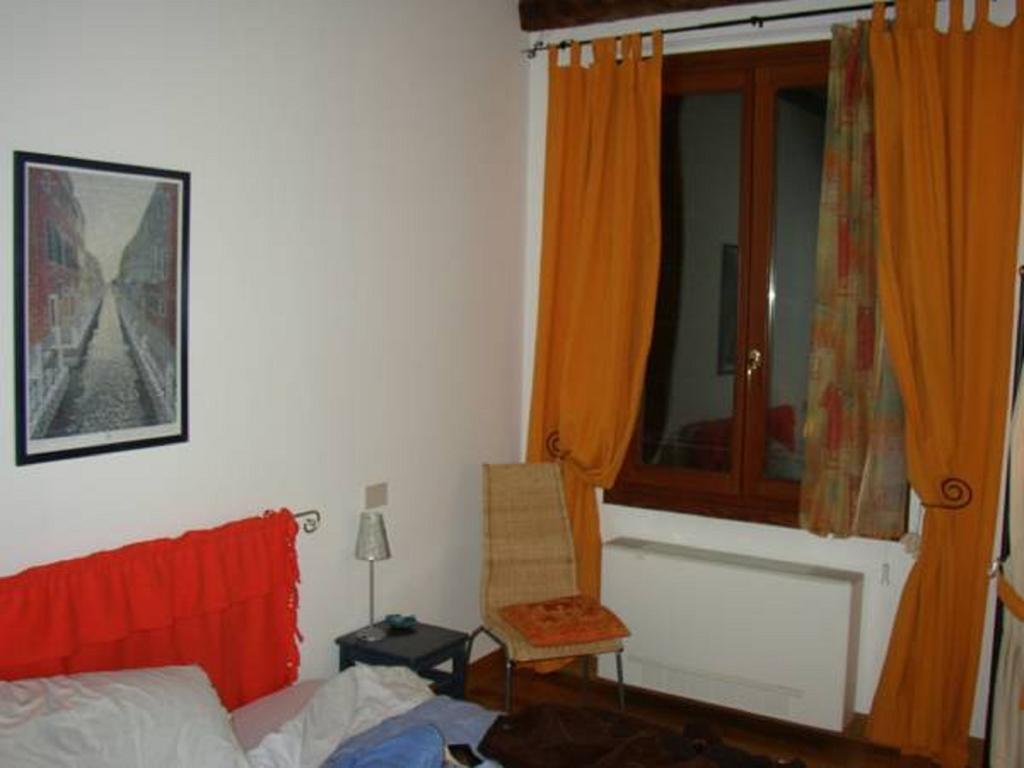Ferienwohnung Palazzo Celsi Venedig Zimmer foto