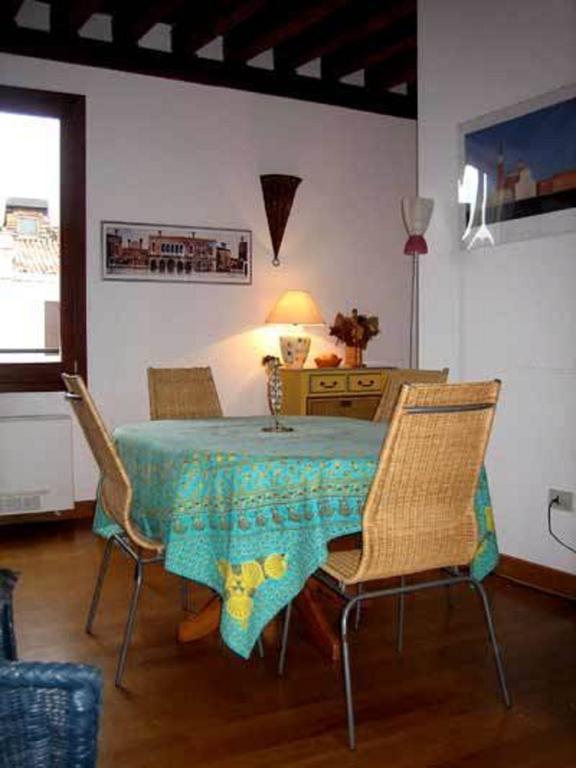 Ferienwohnung Palazzo Celsi Venedig Zimmer foto