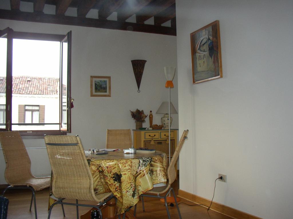 Ferienwohnung Palazzo Celsi Venedig Zimmer foto